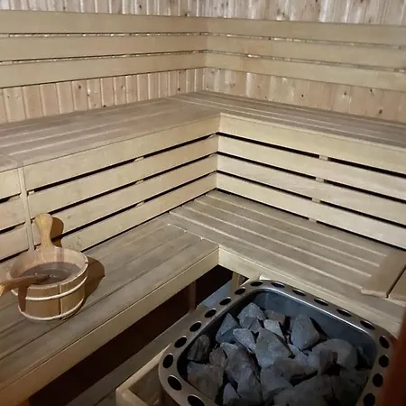 Paradise In The Mountain Hotel *