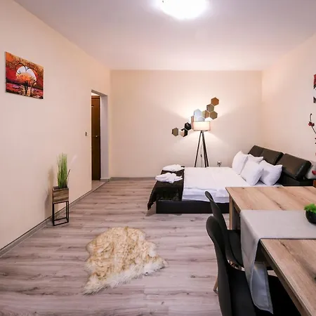 Mountain Paradise Hotell *