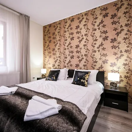 Paradise In The Mountain Hotel *