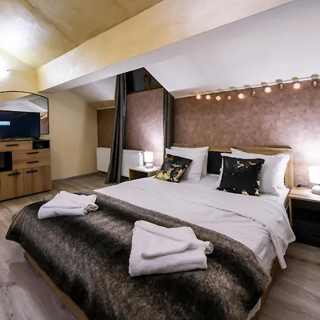 Paradise In The Mountain Hotel *