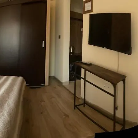 Paradise In The Mountain *